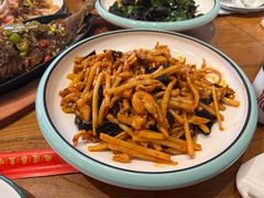 -东来菜馆•手抓海鲜家常菜•海鲜锅贴(鸽子窝店)