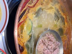 -洱火云南酸菜牛肉火锅(石景山当代商城店)