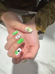 -丽心自助美甲美睫