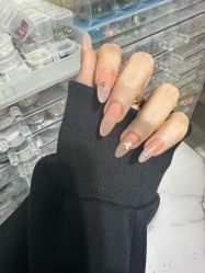 -尤米一站式美甲美睫