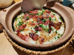 自制生晒腊味煲仔饭-常来小聚·广州非遗传承餐厅(地王广场店)