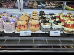 -玲婧胡同·生日蛋糕·餐厅(嘉里城店)