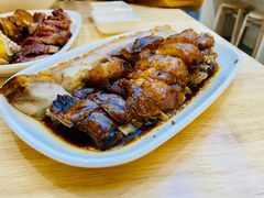 烧肉拼-正東记港味烧腊餐室(天鹅湖银泰城店)