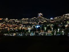 -鸣记脆皮烤鱼·海鲜烤鱼(亿合城店)