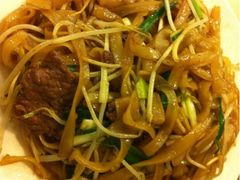 干炒牛河-玲又珑美食(盘福路店)