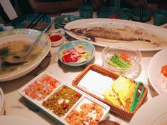 -荷塘秋月·本帮江浙菜(国权路店)