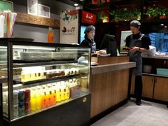 -渝是乎川渝小炒(新世界百货望京店)