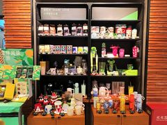 大堂-星巴克(上海虹桥新天地二店)