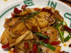 -一坐一忘云南菜(嘉里中心店)