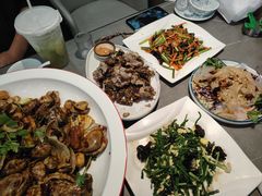 -鑫渔港海鲜本地菜·山海关浑锅(东戴河店)