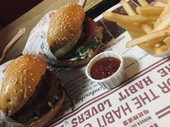 -The Habit Burger Grill 哈比特汉堡(复兴soho店)