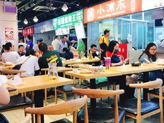 大堂-美人万三·蚝大人生蚝小馆(昌里路店)