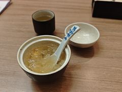-灸春堂·艾灸·痛症·整脊连锁(之江银泰店)