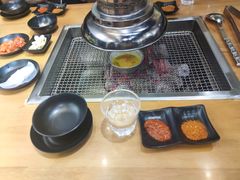 -肉甲韩国木炭烤肉(新壹街1店)