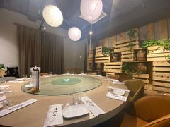 包厢-日进一片海.生腌海鲜火锅.宵夜烧烤(三里屯总店)