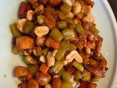 -川流不息·地道川菜·小龙虾(松东路店)