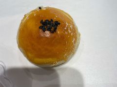 豆沙蛋黄酥-周记传统糕点PASTRY(蜀汉路店)