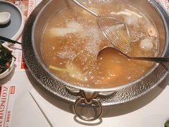 -左庭右院鲜牛肉火锅(金山万达店)