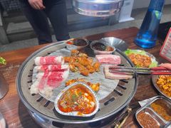 -悟能八戒烤肉自助(秦隆步行街店)
