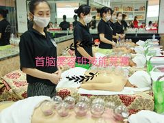 上课实景-首脑美容美发化妆美甲培训学校(龙岗校区)