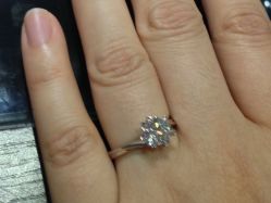 -威德钻石-克拉钻大本营(南京东路店)