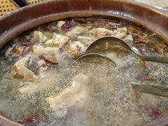 -东记炭炉·海鲜鸡煲(龙华店)