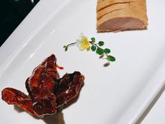 盐水鸭拼熏鲳鱼-民国红公馆·秦淮八艳(夫子庙店)