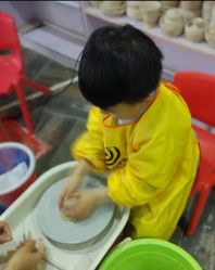 -泥娃娃DIY陶吧(易生活购物公园店)
