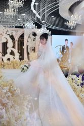 点击看大图 -LOVINA洛维娜婚纱礼服