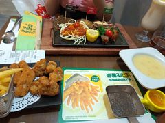 -豪客来牛排(空港华联店)