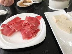 -顺风肥牛火锅(英雄山路店)