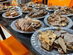 -胶己人餐馆(珠江路美食街店)