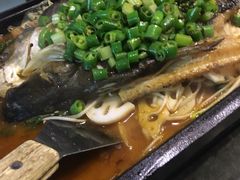 碧绿青椒芒果鱼-夯鱼烤鱼·尔滨地标美食(保健路店)