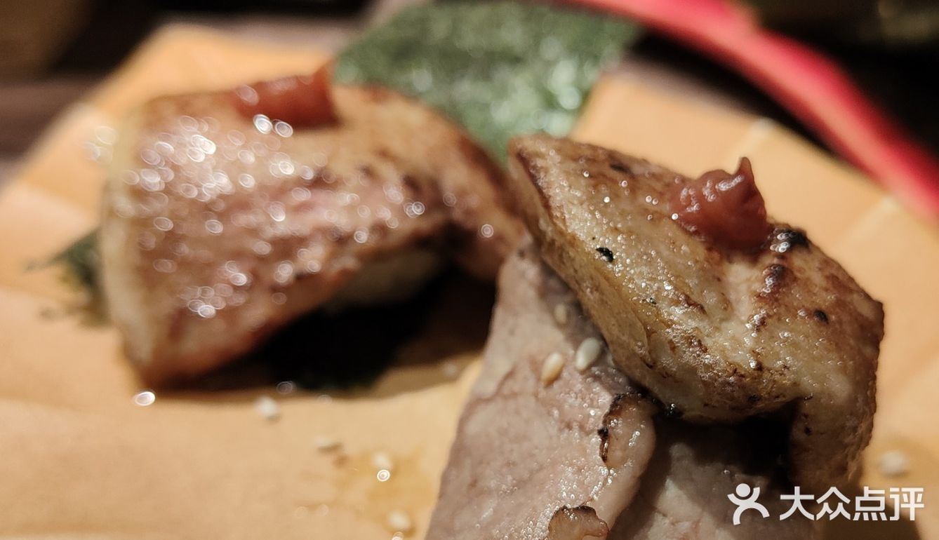 魔都人气日料店，精致美食不容错过！