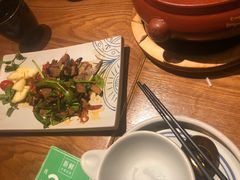 -云海肴·汽锅鸡·云南菜(天山百盛优客店)