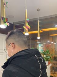 -镁连社·美联社