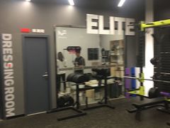 -汗水空间私教健身连锁(SM广场店)