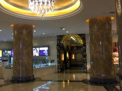 -深圳君逸国际酒店(龙岗横岗塘坑地铁站店)