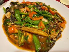 遇龙河剑骨鱼—阳朔特色啤酒鱼-生态苑农庄(十里画廊遇龙河店)