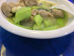 胜瓜上汤鸳鸯丸-东江海鲜大排档·潮汕菜·砂锅粥