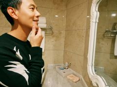 -柏纳酒店(百色市政府恒基广场店)