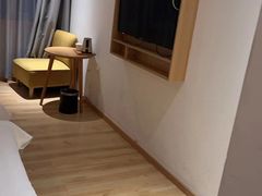 -布丁严选酒店(杭州武林西湖文化广场地铁站店)