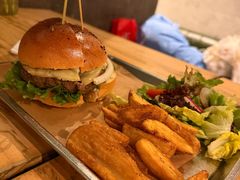 招牌牛肉汉堡-UPPER KITCHEN(延安路店)