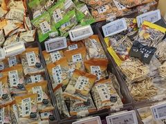 -来伊份(我格广场武宁路店)