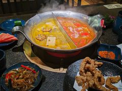番茄牛膝骨锅-湊湊火锅·茶憩(来福士广场店)