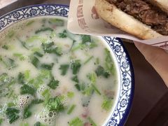 羊杂汤-穆得·老周家牛肉烧饼(普利街店)