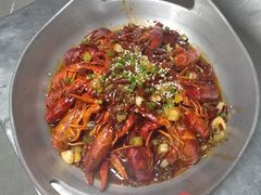 日进·小龙虾-日进一片海.生腌海鲜火锅.宵夜烧烤(三里屯总店)