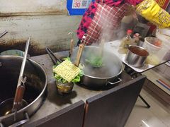 -川味麻辣串(中原小吃街)