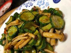黄瓜钱炒蘑菇-粗粮人家(簋街店)