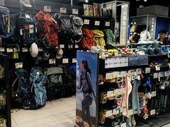 -迪卡侬(环球港店)